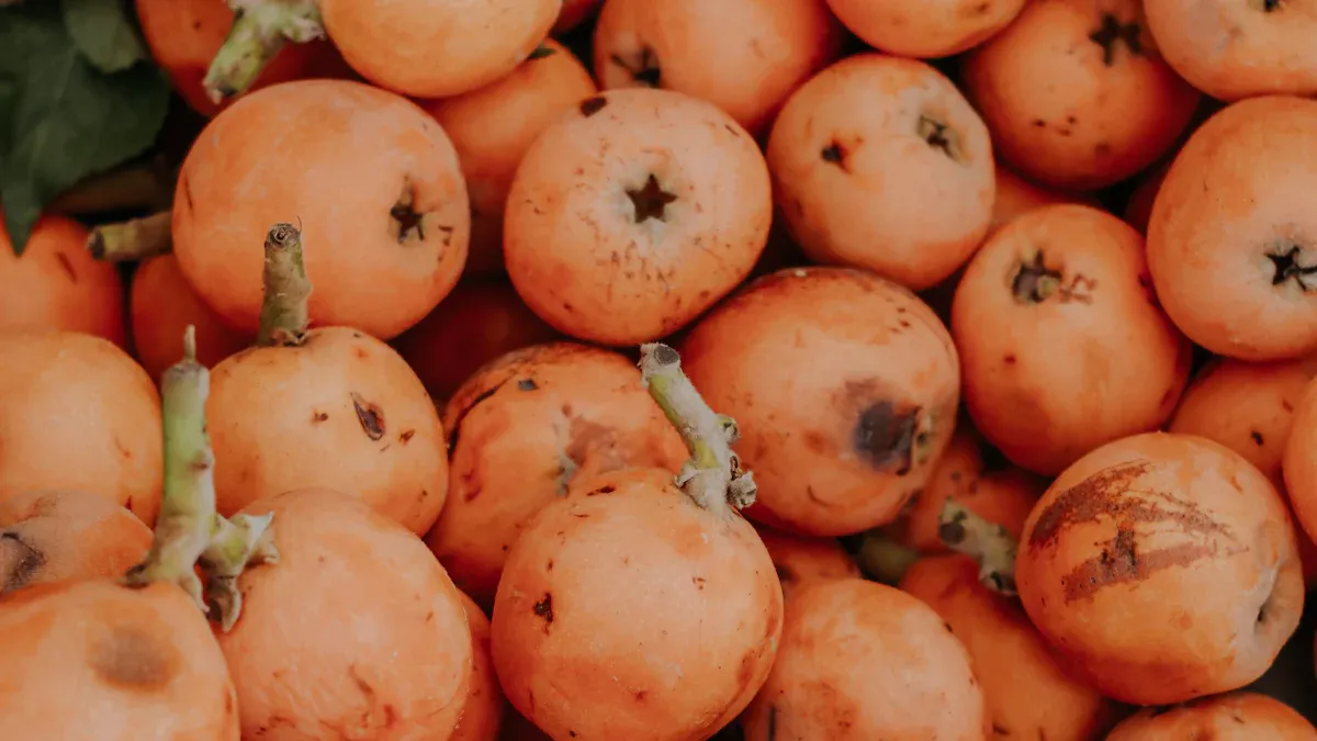 Medlar: Nutrition, Benefits & Culinary Uses