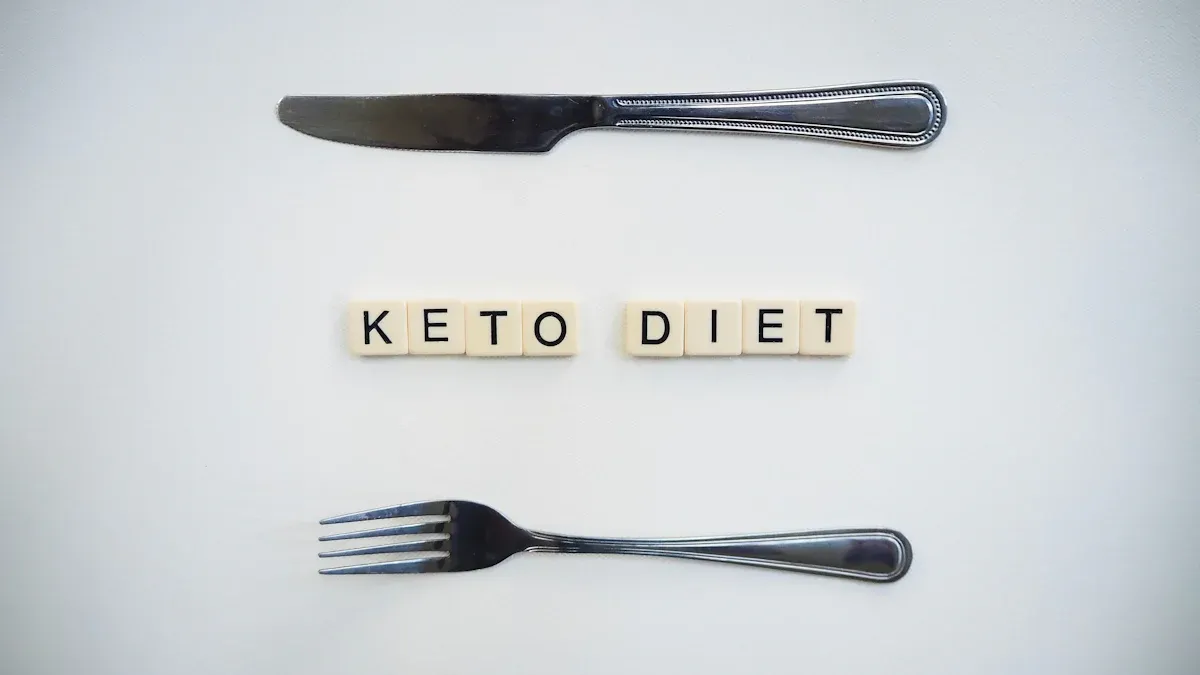 Keto for Beginners: A Step-by-Step Guide to Low-Carb Living