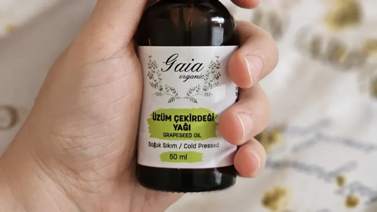 Grape Seed Oil: Health Benefits, Nutrition & Uses