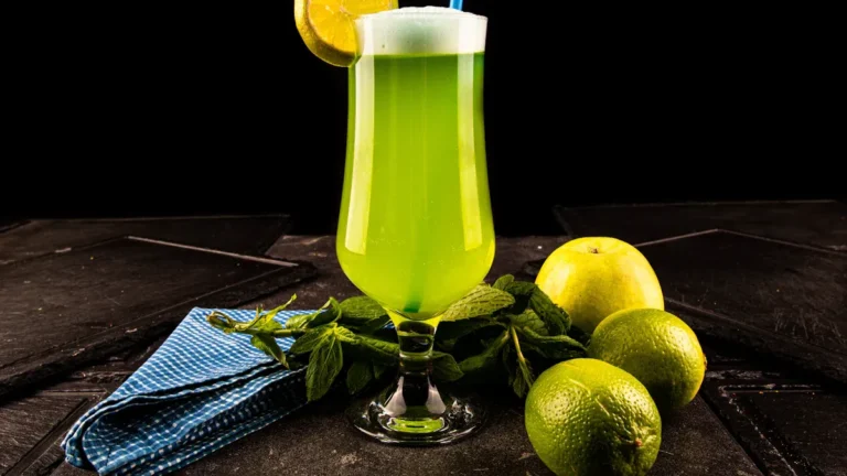 Apple Mint: Nutrition, Health Benefits & Culinary Uses