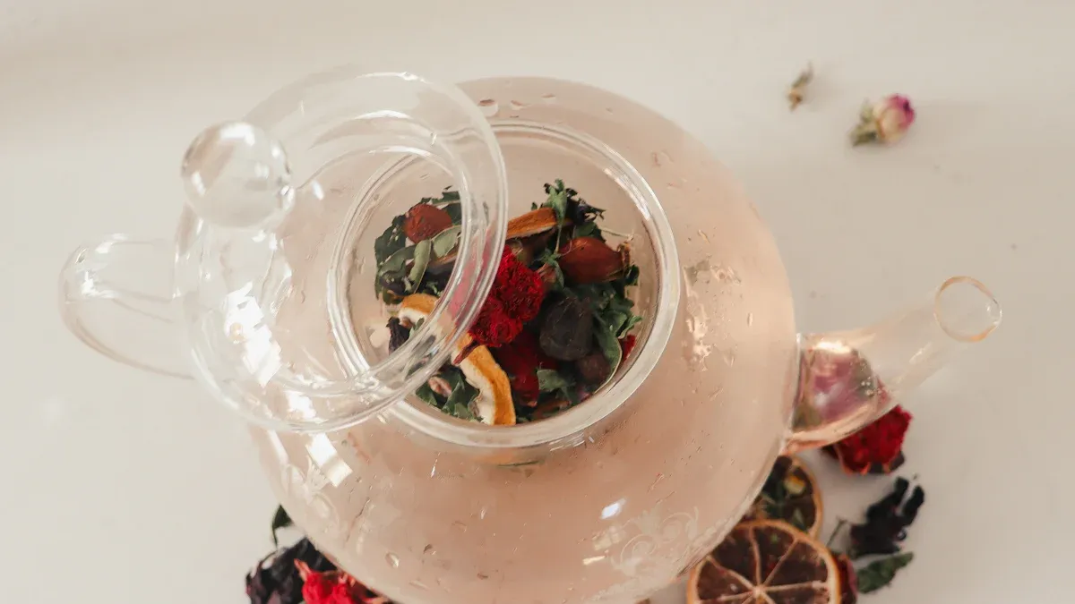 What Is Rose Tea: Flavor, Antioxidants, and Health Benefits