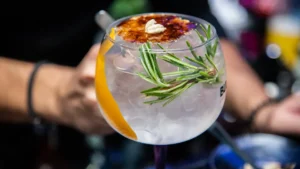 Best Low Carb Drinks: Hydration, Taste, and Keto-Friendly Choices