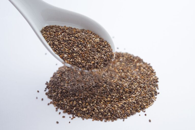 1 Tsp of Chia Seeds Everyday: Real Benefits and Risks