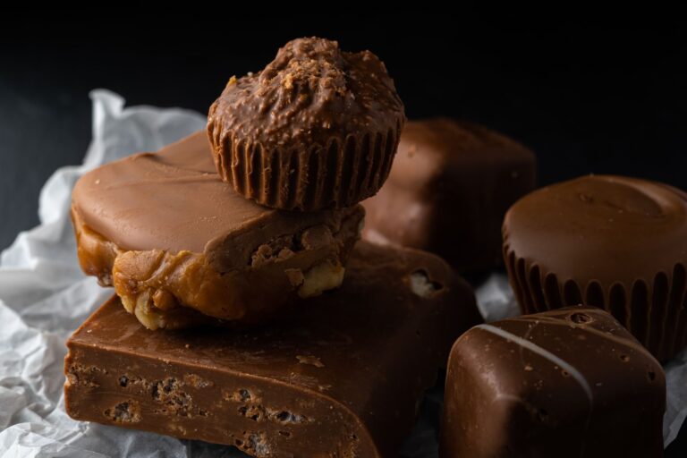 3 Ingredient Peanut Butter Fudge with Powdered Sugar