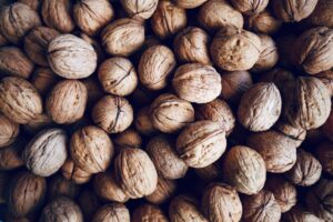 9 Benefits Walnut Oil: From Heart Health to Skin Care