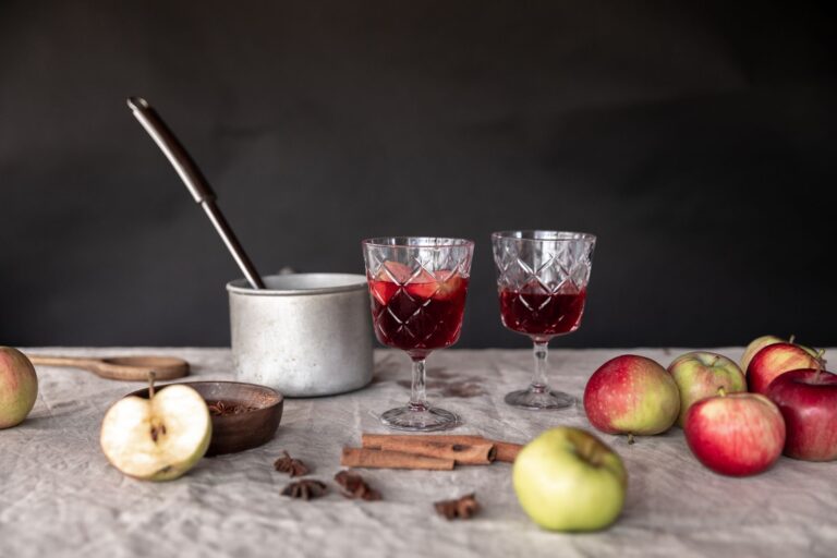 Apple Cider Vinegar Tea: Benefits, Recipe, and Safe Dosage