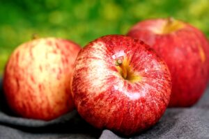 Apples: Benefits, Nutrition, Side Effects, Uses