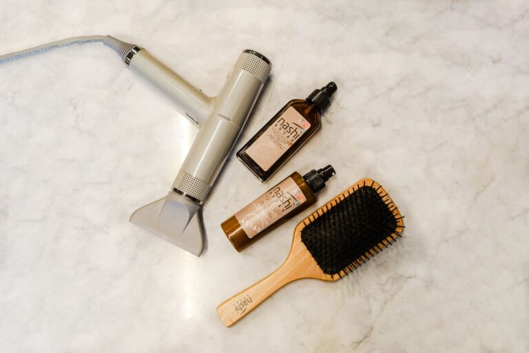 Argan Oil Hair: 9 Real Benefits, Uses, and What to Buy