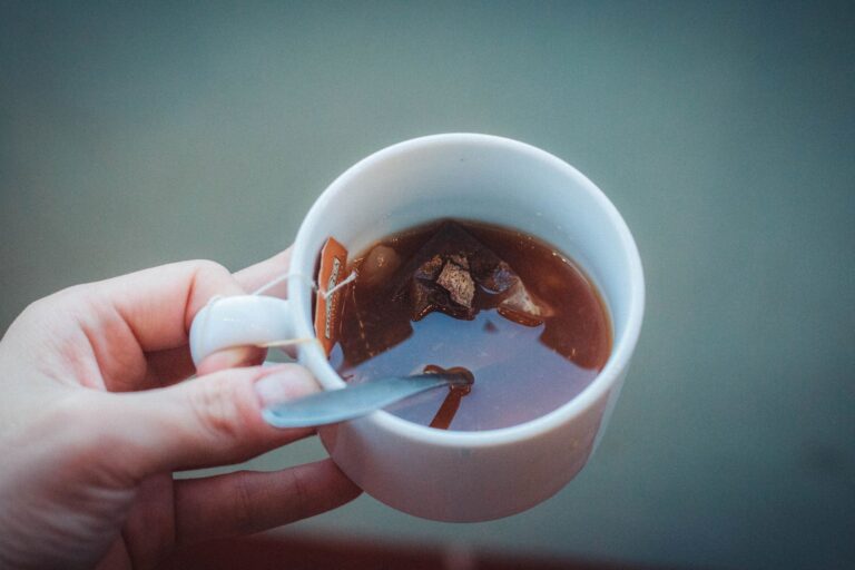 Ashwagandha Tea: Benefits, Brewing, and Daily Use