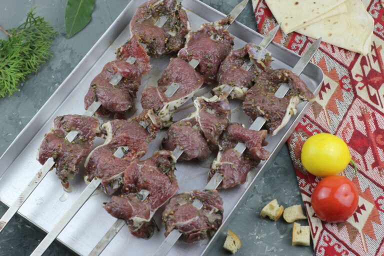 Best Grilled Butterflied Leg of Lamb Recipe: From Marinade