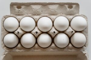 Biotin Foods: 15 Top Sources, Daily Targets, and a Smart Meal