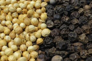 Black Pepper: Benefits, Side Effects, Uses, Dosage