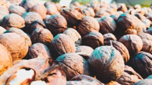 Black Walnut: Nutrition, Benefits, Side Effects