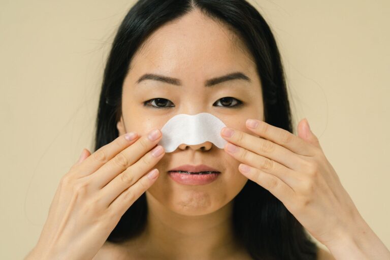 Blackheads on Nose: Causes, Remedies