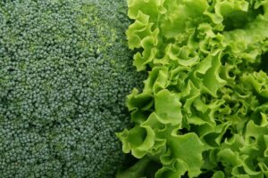 Broccoli Cranberry Salad: A Crisp, Creamy Potluck Classic