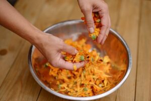 Calendula Tea: Benefits, Side Effects, Uses, Recipe