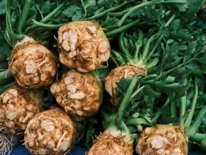 Celery Substitute: 12 Smart Swaps for Every Recipe