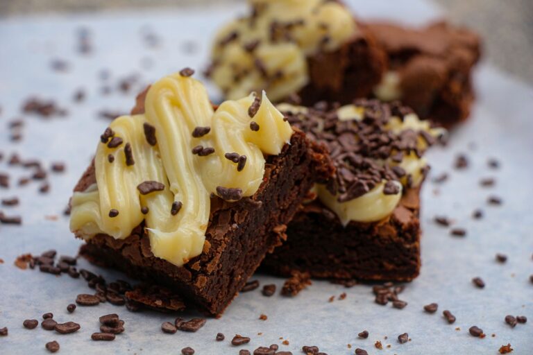 Cream Cheese Brownie Recipe with Box Mix: A Fudgy Swirl Method