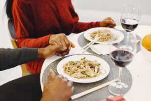 Dinner Food Mistakes that Affect Sleep and Digestion: What