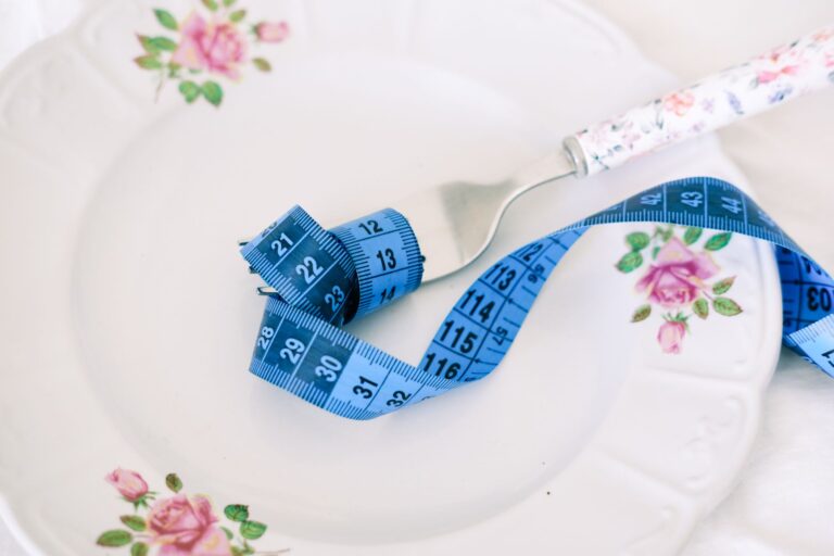 Does Eating Dinner Early Really Help in Weight Loss? What