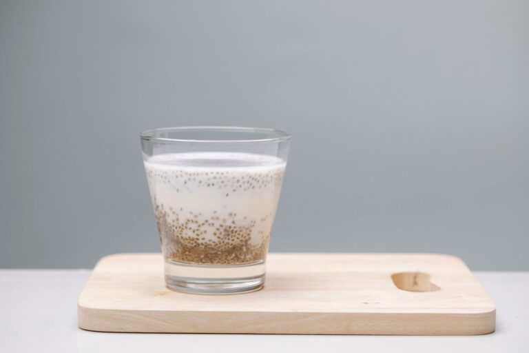 Does Heating Chia Seeds Destroy Nutrients? What Stays