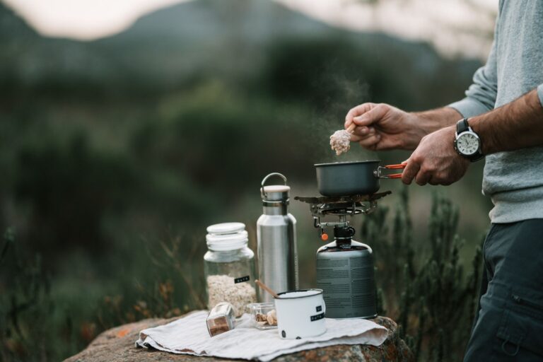 Does Oatmeal Cause Gas? 7 Ways to Reduce Bloating