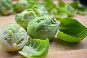 Dogs Eat Brussels Sprouts: Safety, Nutrition, and Serving Tips