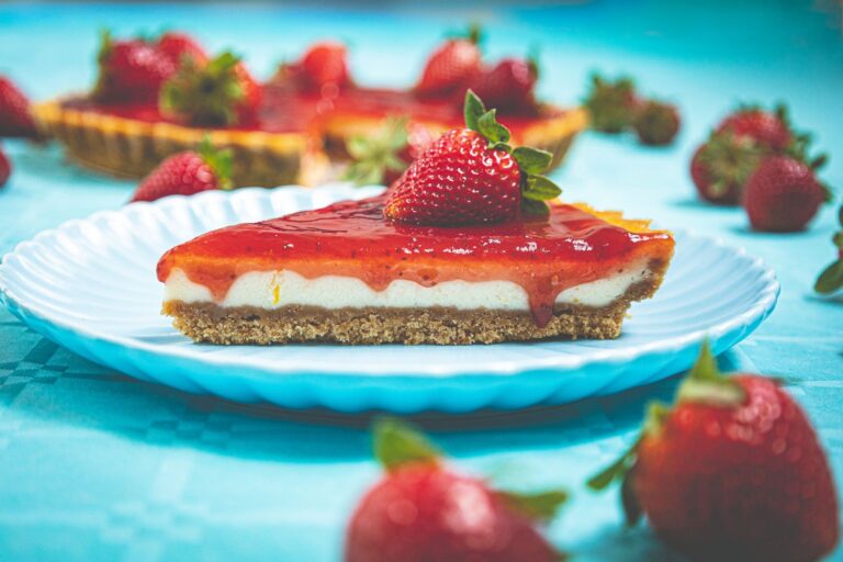 Easy Cheesecake Recipe without Graham Cracker Crust: 7 Crusts