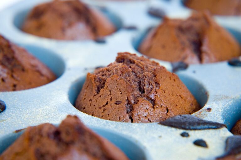 Easy Chocolate Frosting Recipe without Powdered Sugar: 3 Reliable Methods