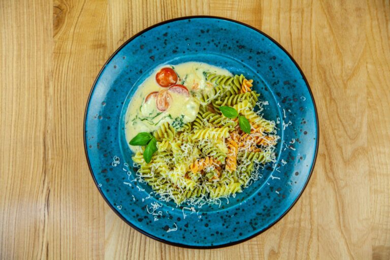 Easy Cream Cheese Tomato Pasta Sauce Recipe: A 30-Minute