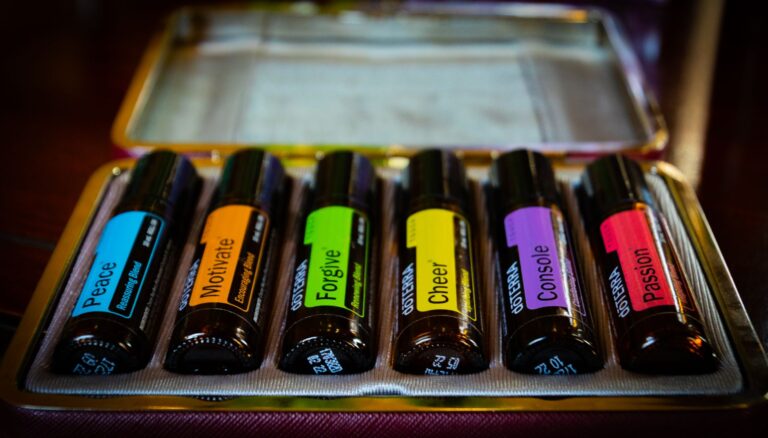 Emotions Essential Oils: Calm, Mood, and Safety