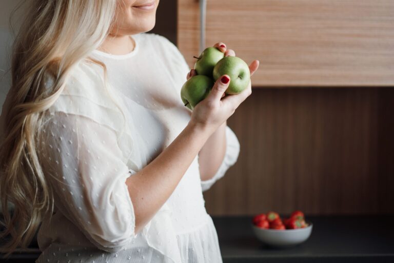 Foods to Help Hair Growth: The Nutrients that Matter