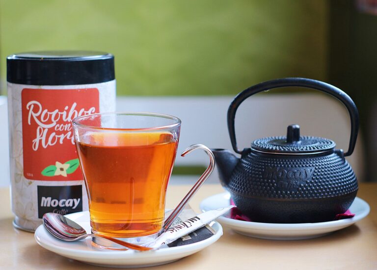 Green Rooibos Tea: Benefits, Side Effects, and Recipe