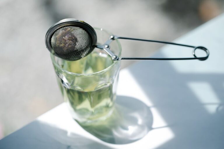 Gyokuro Tea: Umami, Brewing, Caffeine, and Buying