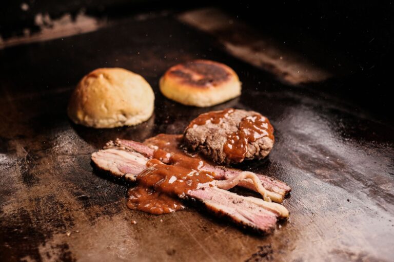 Homemade Brown Gravy for Hamburger Steak: A Drippings-First