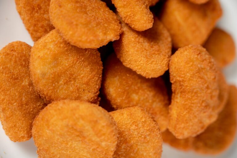 Homemade Chicken Nuggets with Flour: A Crispy Pantry Recipe
