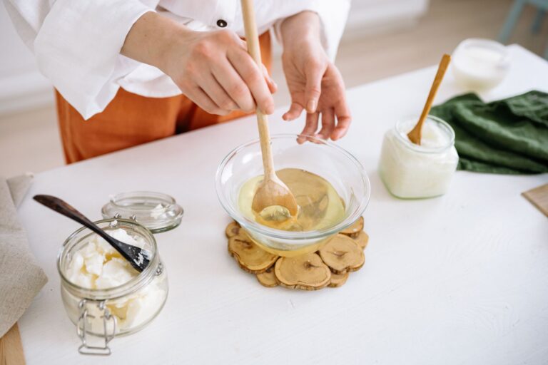 Homemade Coconut Oil Lotion: A Non-Greasy DIY Recipe