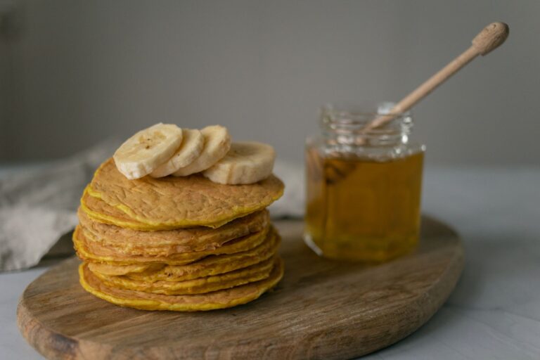 How Much Calories Does A Spoon of Honey Have? Exact Numbers