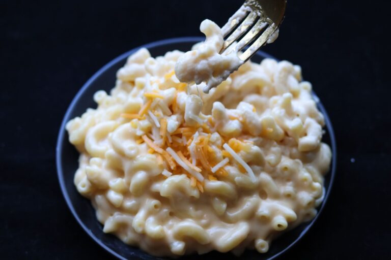 How Much Cheese for 1 Pound of Macaroni? A Creamy Ratio