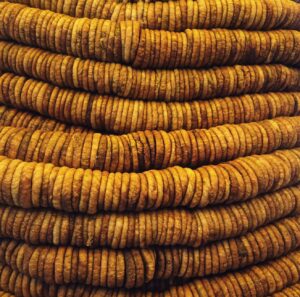 How to Dry Figs? 3 Methods, Times, and Storage Tips