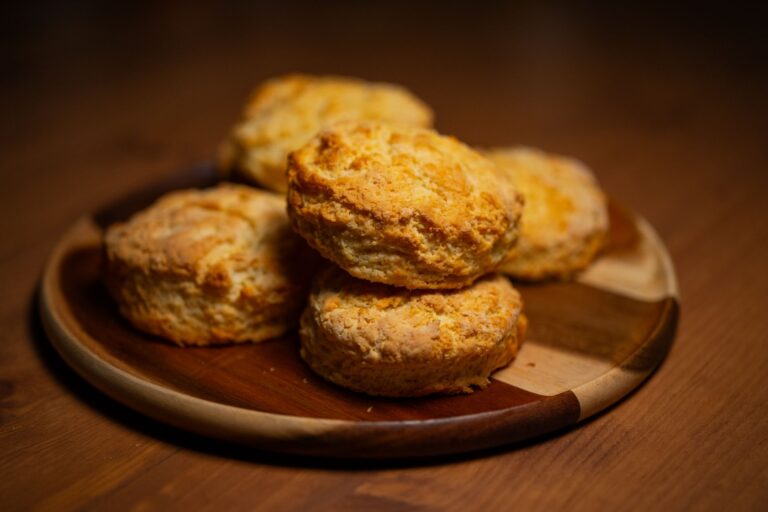 How to Make Homemade Chicken and Dumplings with Biscuits? A Creamy Shortcut