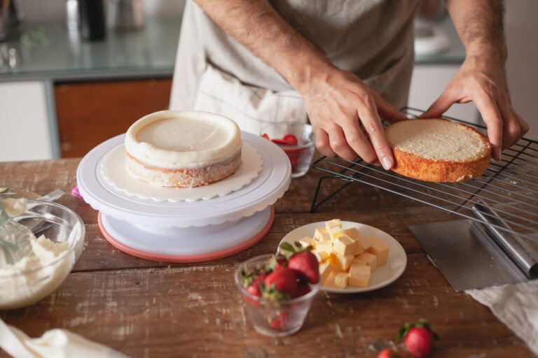 How to Make Homemade Frosting without Butter? 6 Easy Recipes