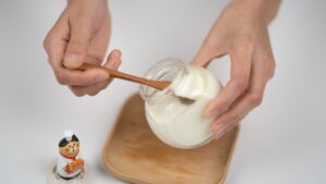 Kefir vs Yogurt: Nutrition, Probiotics, and Gut Health Compared