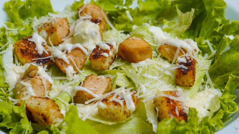 Low Sodium Homemade Salad Dressing: 7 Flavorful Recipes to Try
