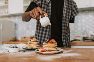 Maple Syrup Substitutes: 13 Smart Swaps for Any Recipe