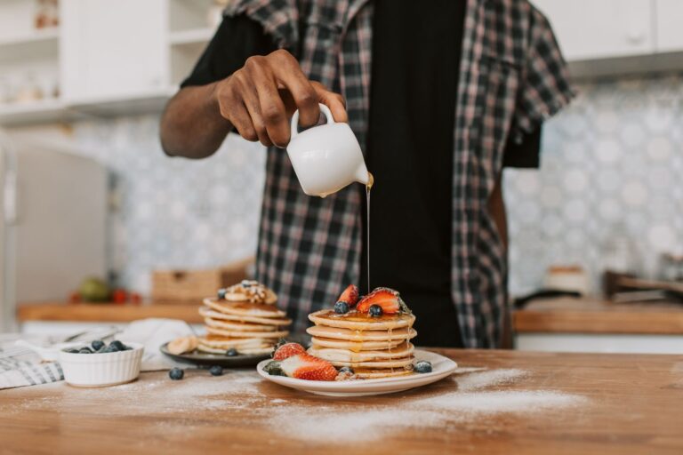 Maple Syrup Substitutes: 13 Smart Swaps for Any Recipe
