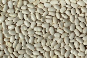Navy Beans vs Black Beans: Nutrition, Taste, and Best Uses