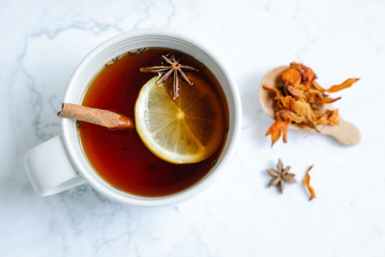 Nutmeg Tea: Benefits, Side Effects, Dosage, Recipe