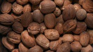 Nutmeg Water: Benefits, Side Effects, Uses