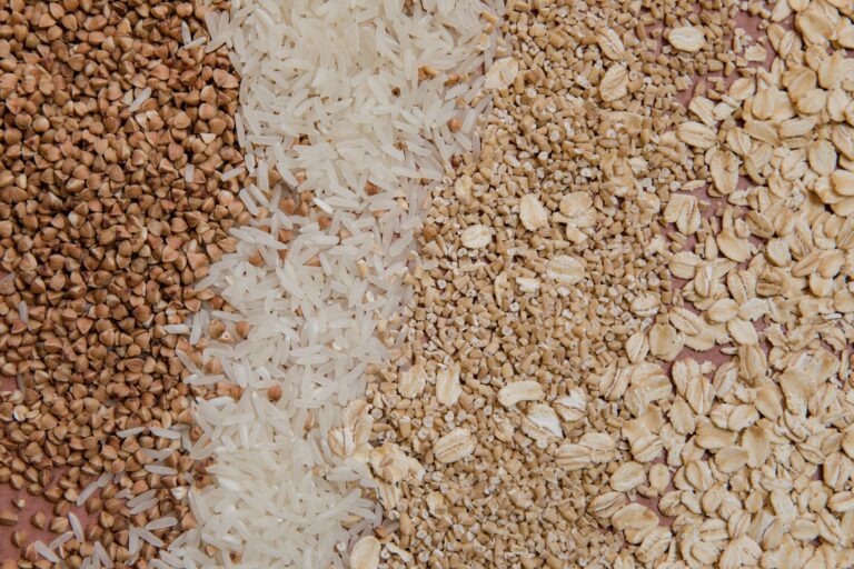 Oats vs Rice: Nutrition, Calories, and Health Benefits